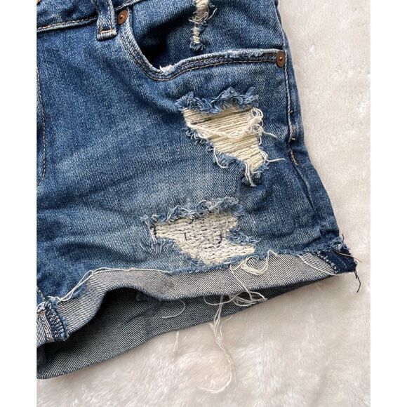 [BLANKNYC] The Fulton Boyfriend Distressed Cuffed Hem Denim Shorts, Size 25 - Picture 9 of 16